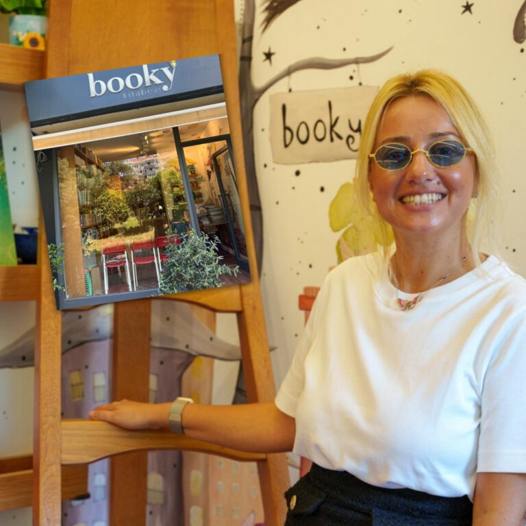 Booky Kitabevi: Bir insan, butik bir kitabevi, kocaman bir topluluk